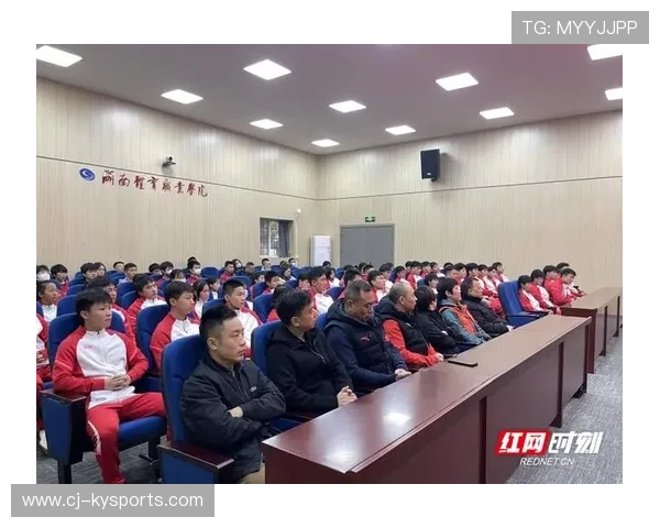 举重俱乐部联合高校开展科研合作，举重团队